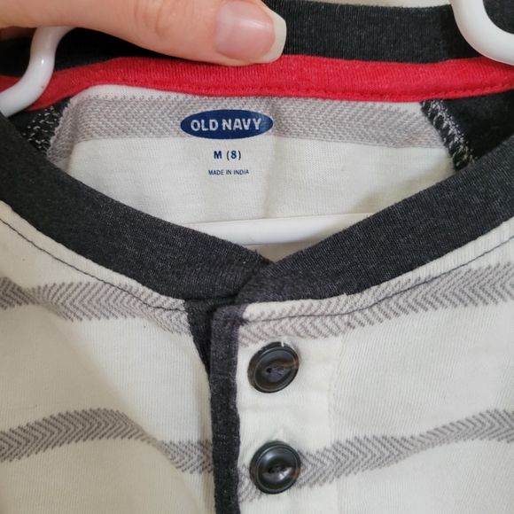 Old Navy Boys T-shirt 8 Henley Crewneck Raglan Long Sleeve Stripes Gray White - Picture 4 of 4
